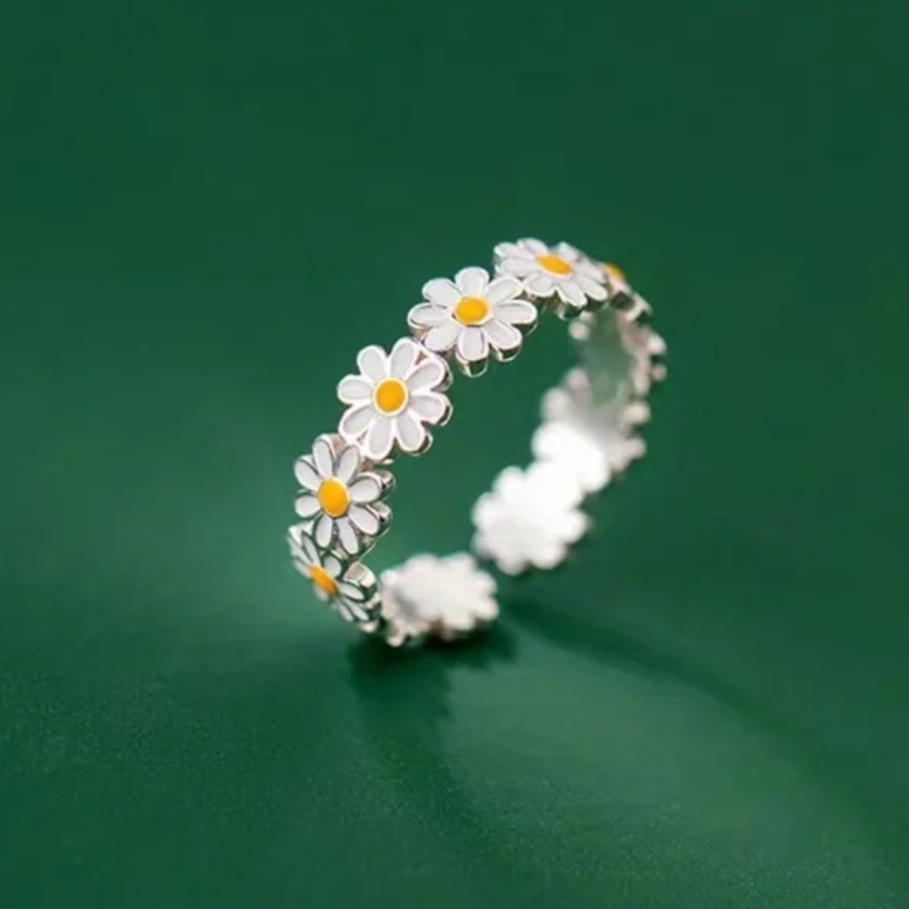 3/$25 Boho Daisy Flower Open Ring One Size